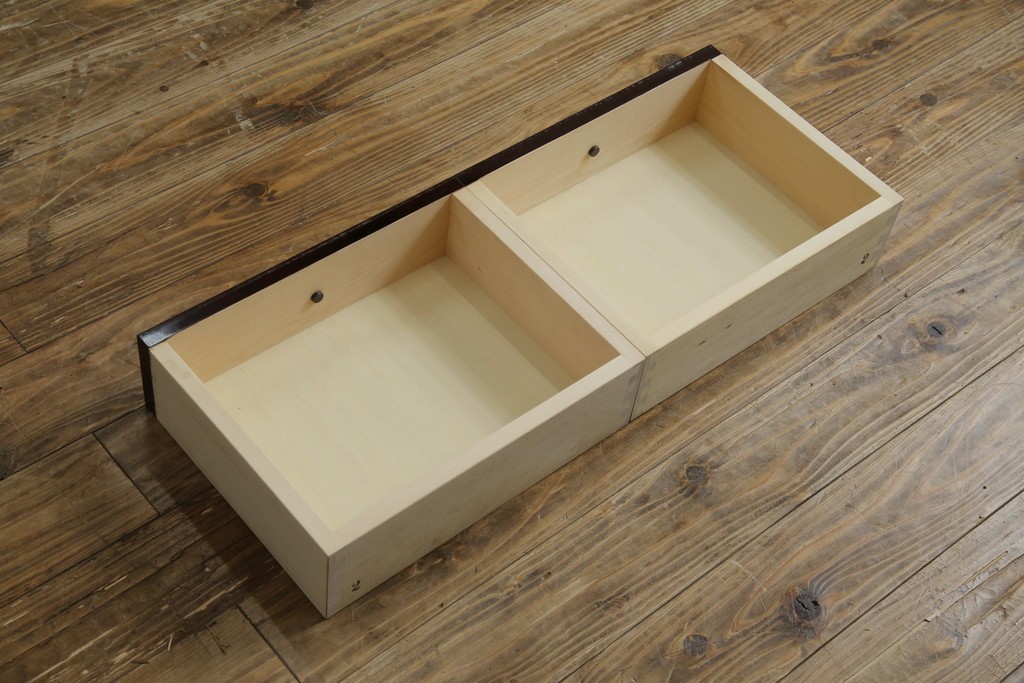 中古　美品　モリシゲ(MORISHIGE/森繁)　網代扉が美しい李朝デザインのキャビネット　定価約60万円　(R-086208)