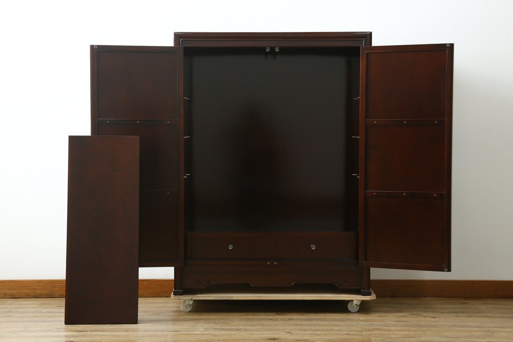 中古　美品　モリシゲ(MORISHIGE/森繁)　網代扉が美しい李朝デザインのキャビネット　定価約60万円　(R-086208)