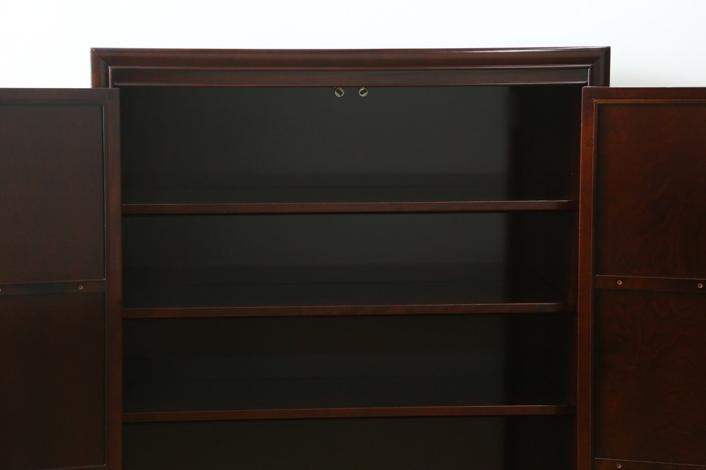 中古　美品　モリシゲ(MORISHIGE/森繁)　網代扉が美しい李朝デザインのキャビネット　定価約60万円　(R-086208)