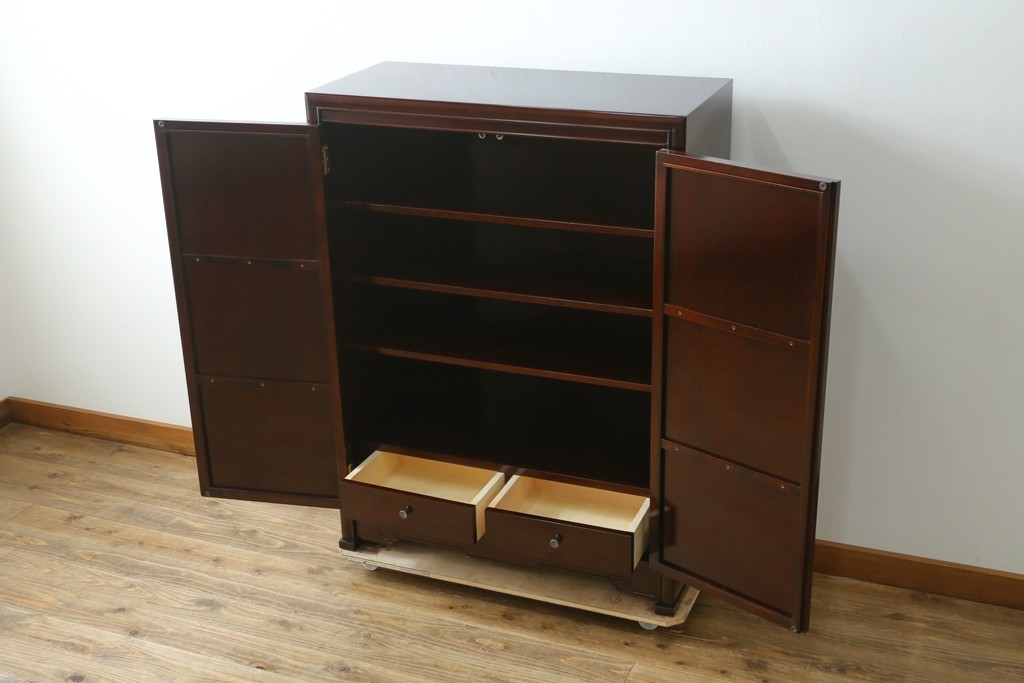 中古　美品　モリシゲ(MORISHIGE/森繁)　網代扉が美しい李朝デザインのキャビネット　定価約60万円　(R-086208)
