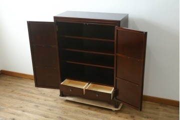 中古　美品　モリシゲ(MORISHIGE/森繁)　網代扉が美しい李朝デザインのキャビネット　定価約60万円　(R-086208)