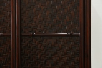 中古　美品　モリシゲ(MORISHIGE/森繁)　網代扉が美しい李朝デザインのキャビネット　定価約60万円　(R-086208)