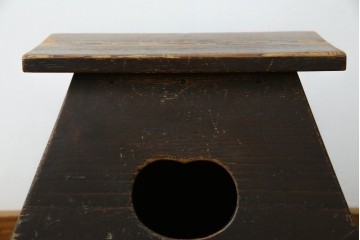和製アンティーク　明治～大正期　くり抜きの意匠が愛らしい踏み台　(R-086209)