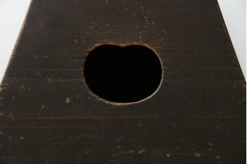 和製アンティーク　明治～大正期　くり抜きの意匠が愛らしい踏み台　(R-086209)