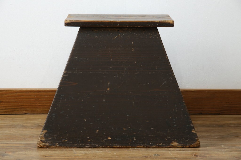 和製アンティーク　明治～大正期　くり抜きの意匠が愛らしい踏み台　(R-086209)