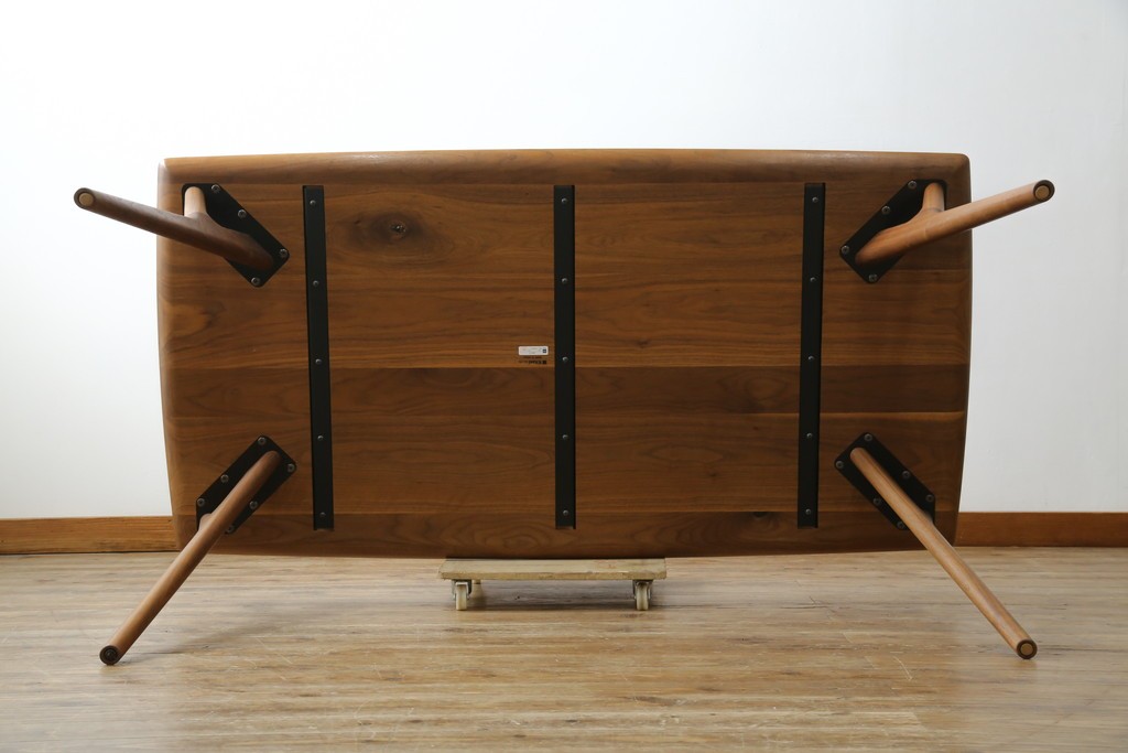 中古　キタニ(KITANI)　Marilyn(マリリン)シリーズ　IE-165DT　ウォールナット材　枝状に削り出した脚が特徴のダイニングテーブル　定価約50万円　(R-086211)