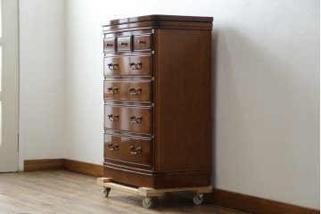 中古　美品　maruni(マルニ木工)　高級ライン ブリタニアシリーズ　アンティーク調の深い色合い×クラシカルな引き手が魅力のチェスト66　定価約54万円　(R-086213)