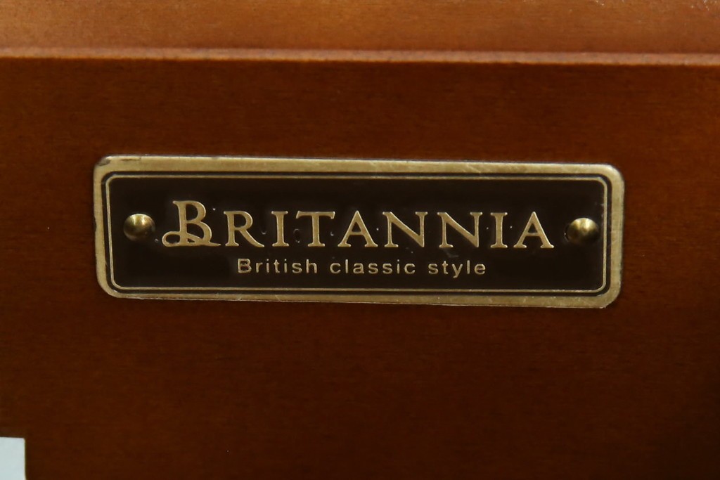 中古　美品　maruni(マルニ木工)　高級ライン ブリタニアシリーズ　アンティーク調の深い色合い×クラシカルな引き手が魅力のチェスト66　定価約54万円　(R-086213)