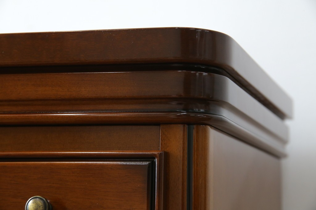 中古　美品　maruni(マルニ木工)　高級ライン ブリタニアシリーズ　アンティーク調の深い色合い×クラシカルな引き手が魅力のチェスト66　定価約54万円　(R-086213)