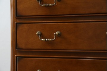 中古　美品　maruni(マルニ木工)　高級ライン ブリタニアシリーズ　アンティーク調の深い色合い×クラシカルな引き手が魅力のチェスト66　定価約54万円　(R-086213)