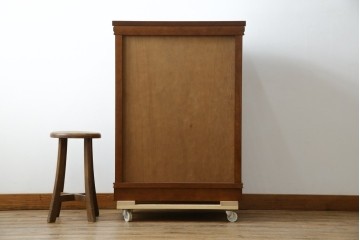 中古　美品　maruni(マルニ木工)　高級ライン ブリタニアシリーズ　アンティーク調の深い色合い×クラシカルな引き手が魅力のチェスト66　定価約54万円　(R-086213)