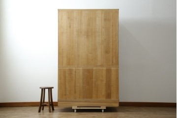 中古　美品　伝統工芸品　一級技能士 有本一郎作・久光刻　繊細な彫刻が美しい加茂総桐箪笥　定価約150万円　(R-086221)