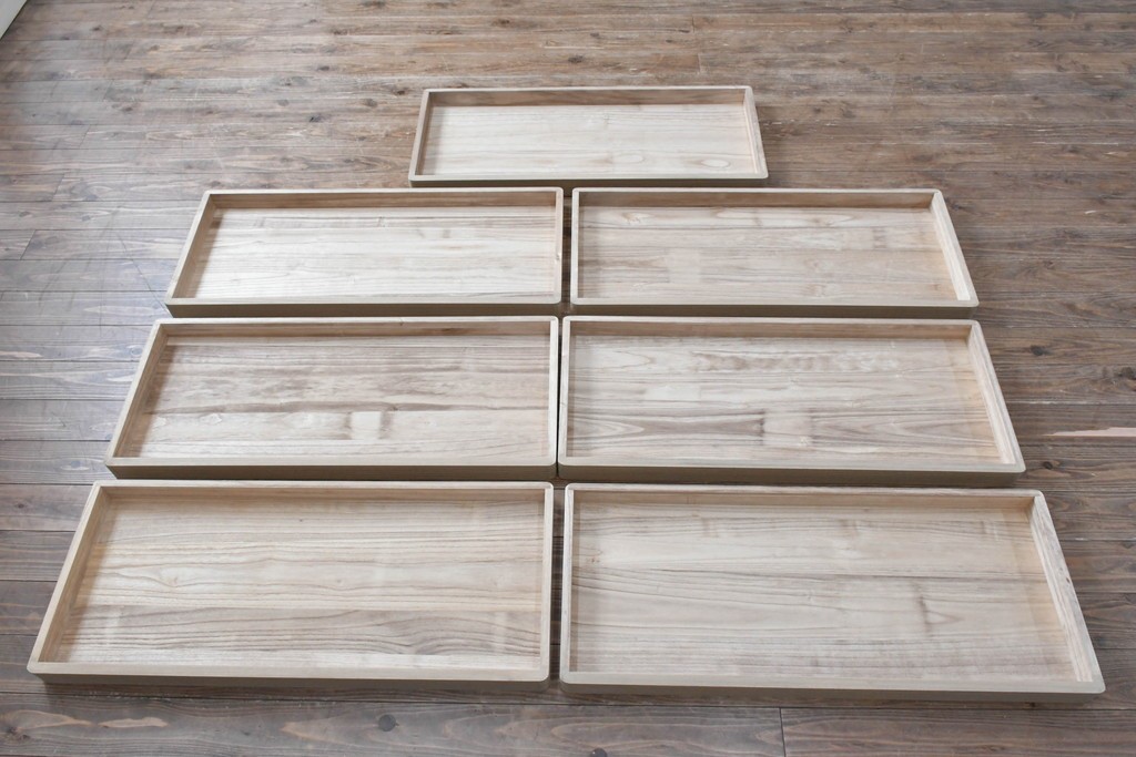 中古　美品　伝統工芸品　一級技能士 有本一郎作・久光刻　繊細な彫刻が美しい加茂総桐箪笥　定価約150万円　(R-086221)