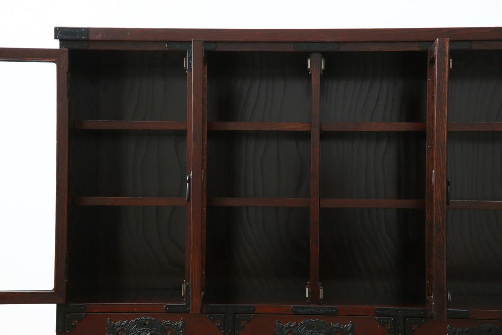 中古　欅産業　仙台民芸箪笥(仙台箪笥)　重厚な金具が魅力的な引き出し3杯付きのサイドボード　定価約60万円　(R-086222)