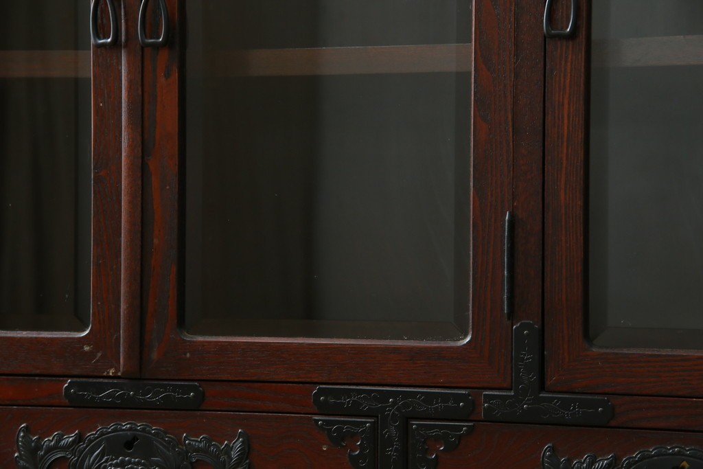 中古　欅産業　仙台民芸箪笥(仙台箪笥)　重厚な金具が魅力的な引き出し3杯付きのサイドボード　定価約60万円　(R-086222)