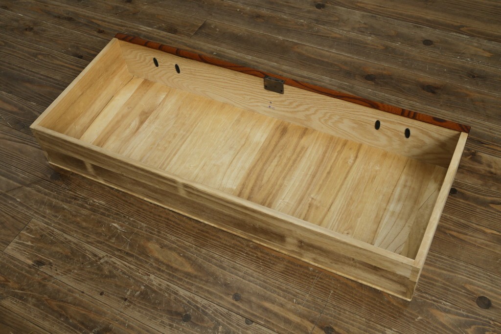 和製ヴィンテージ　美品　岩谷堂箪笥　重厚な金具が目を惹く引き出し9杯の衣装箪笥　(R-086224)