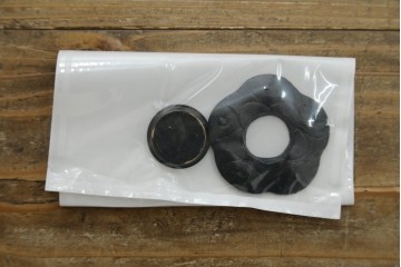 和製ヴィンテージ　美品　岩谷堂箪笥　重厚な金具が目を惹く引き出し9杯の衣装箪笥　(R-086224)