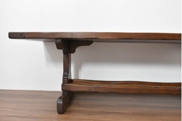 中古　美品　高級!　TARPAC社(タルパック)　PTイニシャル　栗材　イタリア職人手作りの重厚感あふれるダイニングテーブル　定価約120万円　(R-086225)