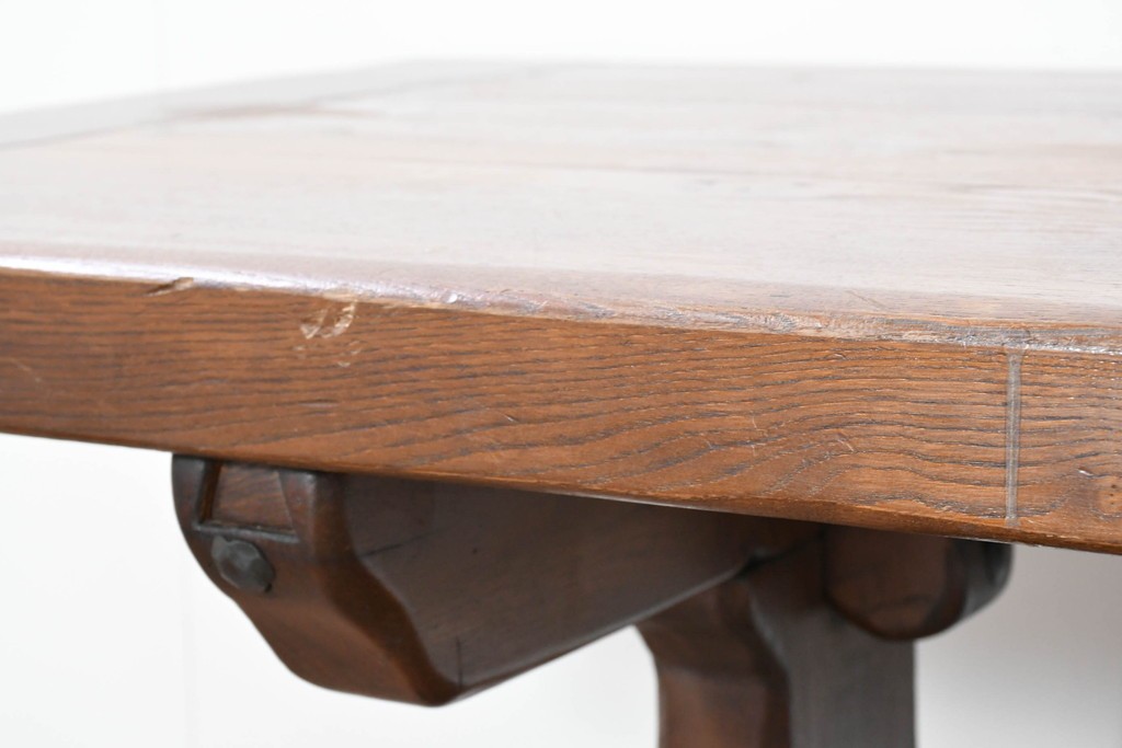 中古　美品　高級!　TARPAC社(タルパック)　PTイニシャル　栗材　イタリア職人手作りの重厚感あふれるダイニングテーブル　定価約120万円　(R-086225)