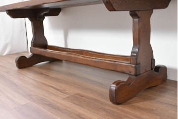 中古　美品　高級!　TARPAC社(タルパック)　PTイニシャル　栗材　イタリア職人手作りの重厚感あふれるダイニングテーブル　定価約120万円　(R-086225)