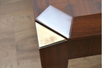 中古　美品　カリモク家具(karimoku)　domani(ドマーニ)　Forza(フォルザ)シリーズ　美しい杢目が広がる天板と金色のアクセントが映えるローテーブル　定価約45万円　(R-086226)