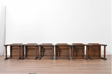 中古　美品　高級!　イタリア職人手作り品　TARPAC社(タルパック)　PTイニシャル　栗材　背板に彫刻意匠を施したダイニングチェア6脚セット　定価(6脚合計)約113万円　(R-086227)