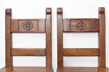 中古　美品　高級!　イタリア職人手作り品　TARPAC社(タルパック)　PTイニシャル　栗材　背板に彫刻意匠を施したダイニングチェア6脚セット　定価(6脚合計)約113万円　(R-086227)