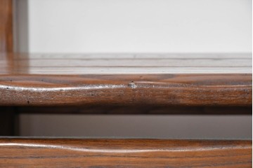 中古　美品　高級!　イタリア職人手作り品　TARPAC社(タルパック)　PTイニシャル　栗材　背板に彫刻意匠を施したダイニングチェア6脚セット　定価(6脚合計)約113万円　(R-086227)