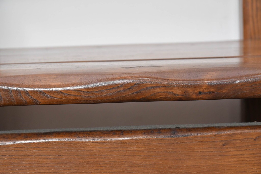 中古　美品　高級!　イタリア職人手作り品　TARPAC社(タルパック)　PTイニシャル　栗材　背板に彫刻意匠を施したダイニングチェア6脚セット　定価(6脚合計)約113万円　(R-086227)