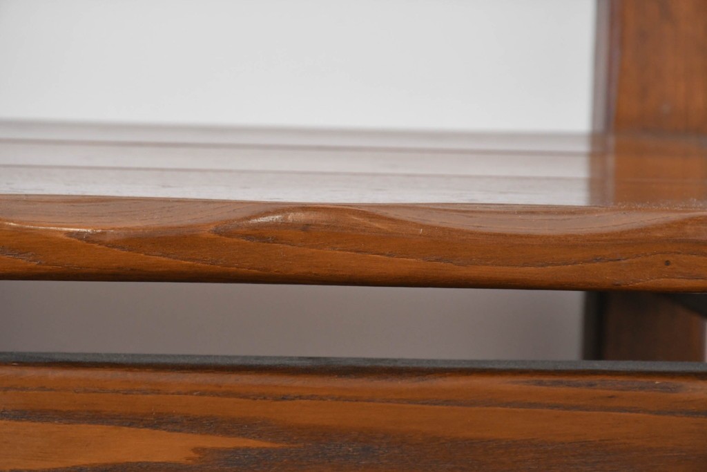 中古　美品　高級!　イタリア職人手作り品　TARPAC社(タルパック)　PTイニシャル　栗材　背板に彫刻意匠を施したダイニングチェア6脚セット　定価(6脚合計)約113万円　(R-086227)