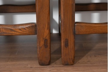 中古　美品　高級!　イタリア職人手作り品　TARPAC社(タルパック)　PTイニシャル　栗材　背板に彫刻意匠を施したダイニングチェア6脚セット　定価(6脚合計)約113万円　(R-086227)