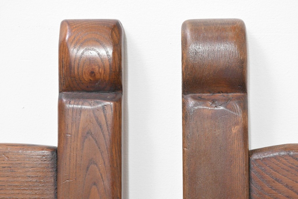 中古　美品　高級!　イタリア職人手作り品　TARPAC社(タルパック)　PTイニシャル　栗材　背板に彫刻意匠を施したダイニングチェア6脚セット　定価(6脚合計)約113万円　(R-086227)