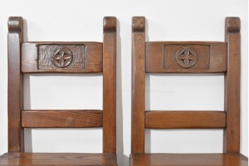 中古　美品　高級!　イタリア職人手作り品　TARPAC社(タルパック)　PTイニシャル　栗材　背板に彫刻意匠を施したダイニングチェア6脚セット　定価(6脚合計)約113万円　(R-086227)