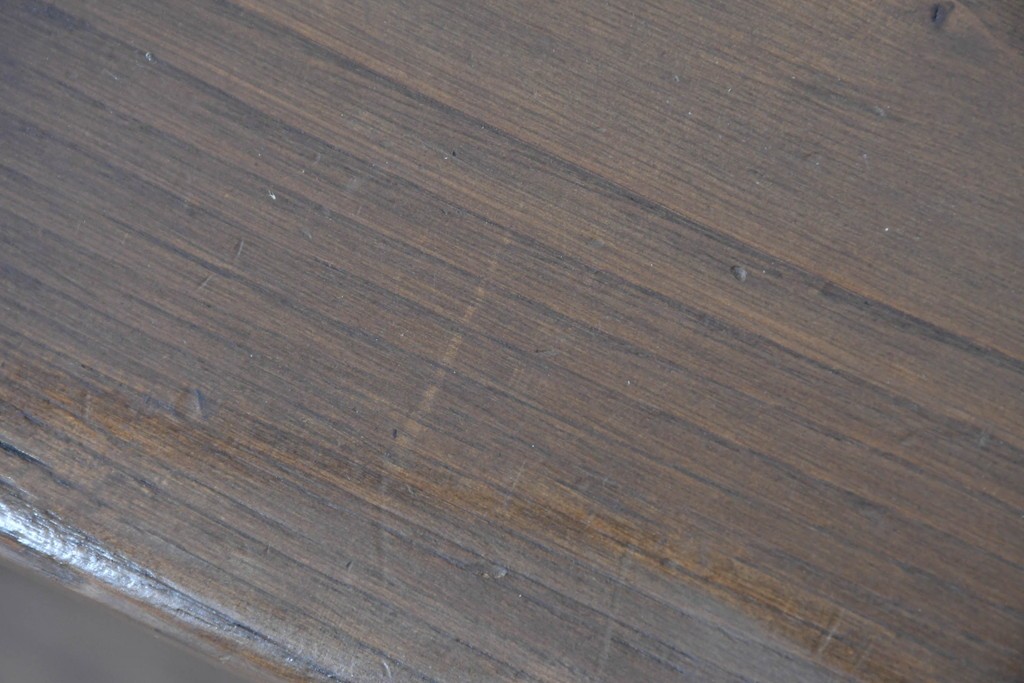 中古　美品　高級!　イタリア職人手作り品　TARPAC社(タルパック)　PTイニシャル　栗材　背板に彫刻意匠を施したダイニングチェア6脚セット　定価(6脚合計)約113万円　(R-086227)