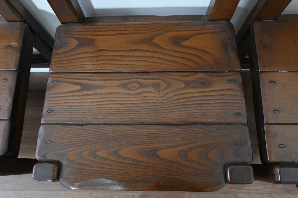 中古　美品　高級!　イタリア職人手作り品　TARPAC社(タルパック)　PTイニシャル　栗材　背板に彫刻意匠を施したダイニングチェア6脚セット　定価(6脚合計)約113万円　(R-086227)