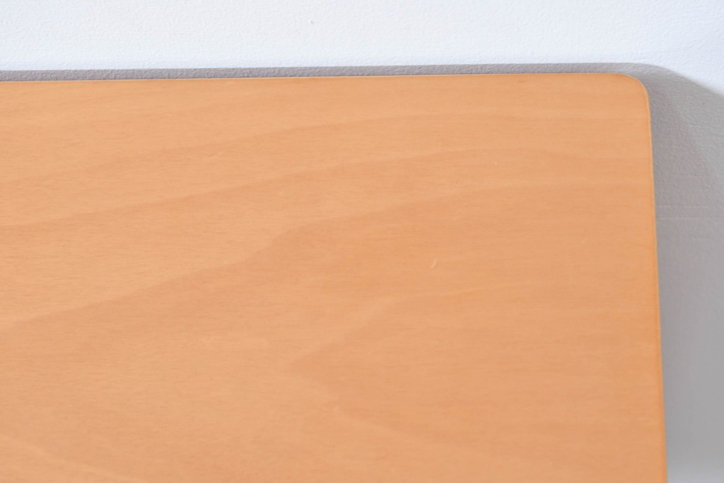 中古　arflex(アルフレックス)　NS2F　シンプルなデザインが魅力のダイニングテーブル　定価約25万円　(R-086228)