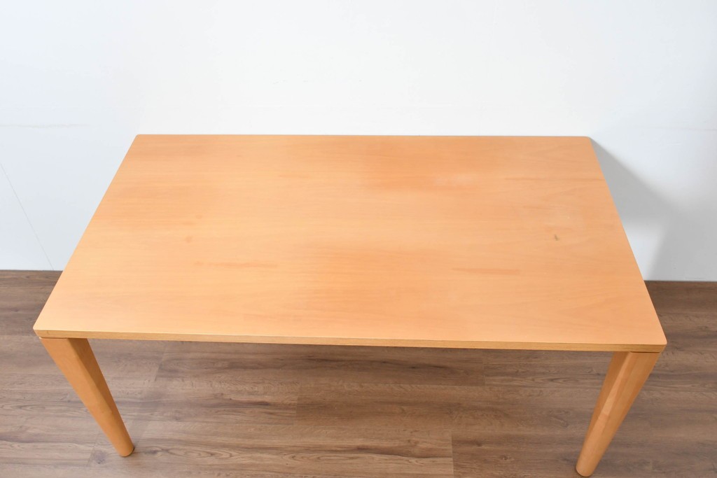 中古　arflex(アルフレックス)　NS2F　シンプルなデザインが魅力のダイニングテーブル　定価約25万円　(R-086228)