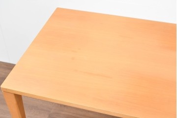 中古　arflex(アルフレックス)　NS2F　シンプルなデザインが魅力のダイニングテーブル　定価約25万円　(R-086228)