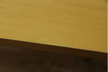 中古　arflex(アルフレックス)　NS2F　シンプルなデザインが魅力のダイニングテーブル　定価約25万円　(R-086228)