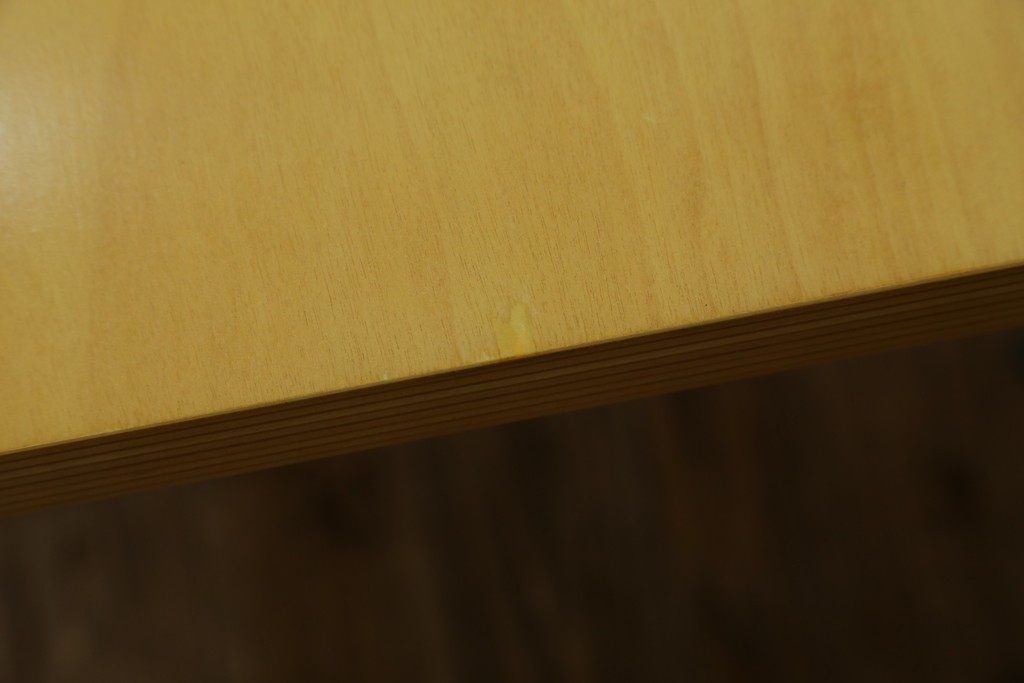 中古　arflex(アルフレックス)　NS2F　シンプルなデザインが魅力のダイニングテーブル　定価約25万円　(R-086228)