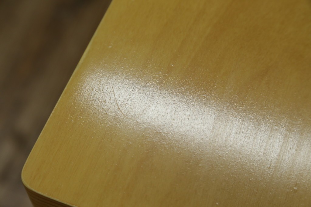 中古　arflex(アルフレックス)　NS2F　シンプルなデザインが魅力のダイニングテーブル　定価約25万円　(R-086228)