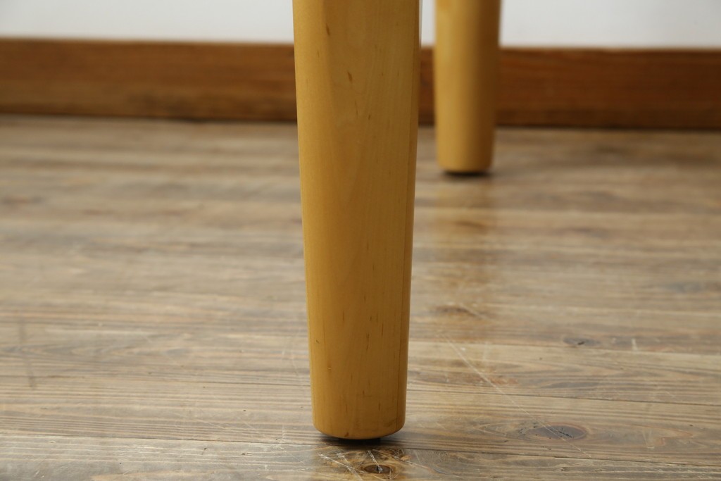 中古　arflex(アルフレックス)　NS2F　シンプルなデザインが魅力のダイニングテーブル　定価約25万円　(R-086228)