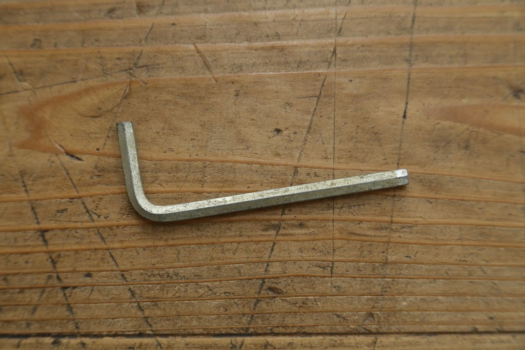 中古　arflex(アルフレックス)　NS2F　シンプルなデザインが魅力のダイニングテーブル　定価約25万円　(R-086228)