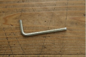 中古　arflex(アルフレックス)　NS2F　シンプルなデザインが魅力のダイニングテーブル　定価約25万円　(R-086228)