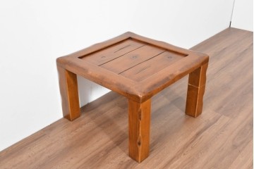 中古　VARO,S.A. VALENTI(バロッサバレンティ)　素朴な木肌が魅力のローテーブル　(R-086229)