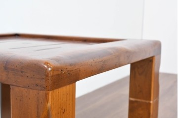 中古　VARO,S.A. VALENTI(バロッサバレンティ)　素朴な木肌が魅力のローテーブル　(R-086229)