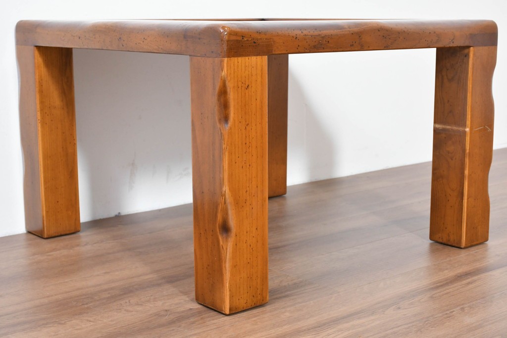 中古　VARO,S.A. VALENTI(バロッサバレンティ)　素朴な木肌が魅力のローテーブル　(R-086229)