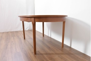 イギリスヴィンテージ　William Lawrence(ウィリアム・ローレンス)　チーク材の経年変化が楽しめるオーバル型エクステンションテーブル　(R-086230)