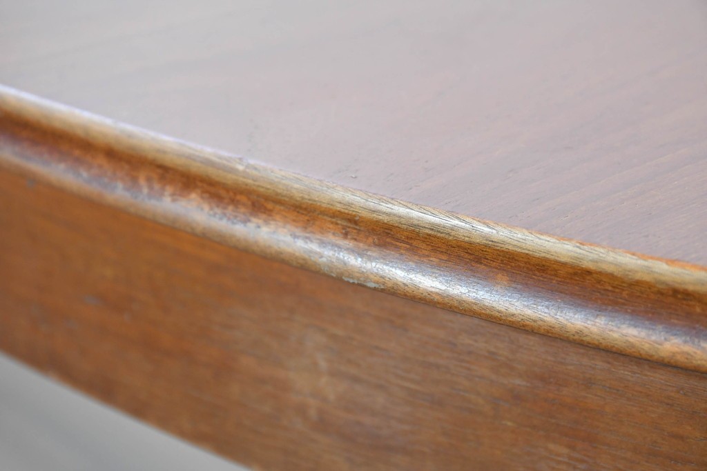 イギリスヴィンテージ　William Lawrence(ウィリアム・ローレンス)　チーク材の経年変化が楽しめるオーバル型エクステンションテーブル　(R-086230)