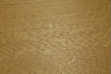 中古　美品　飛騨産業　侭(JIN)　オーク材　丸みのある天板とテーパー脚がスマートな印象のダイニングテーブル　定価約16万円　(R-086231)